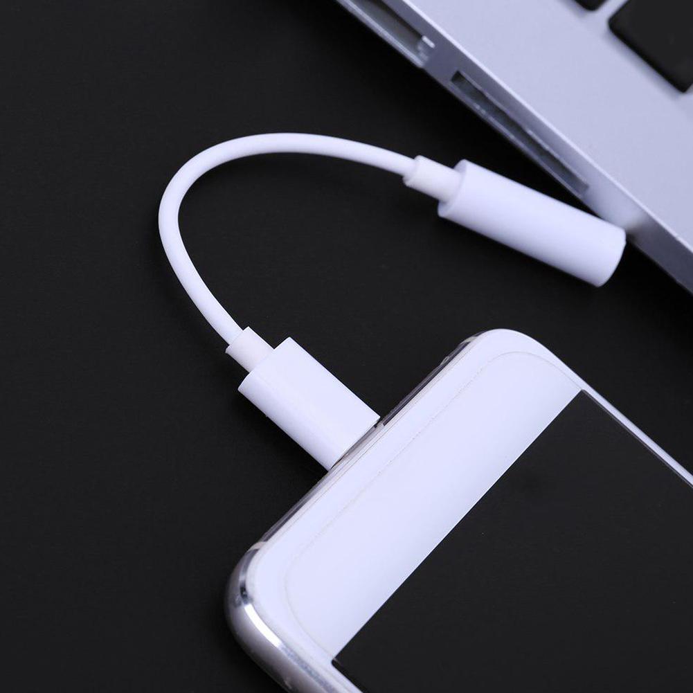 USB Type-C To AUX 3.5mm Audio Adapter Jack for Earphones Headphones Mobile Phone Tablet Accessories Female Audio Adapter
