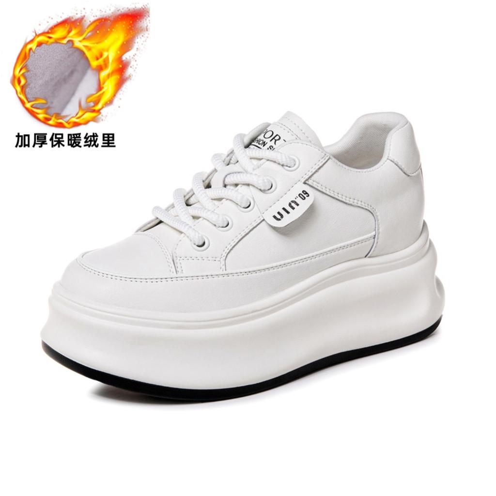 Women's Shoes 2026 Autumn and Winter New Versatile Sponge Cake Thick Sole 8CM Casual Board Shoes with Plush White Shoes