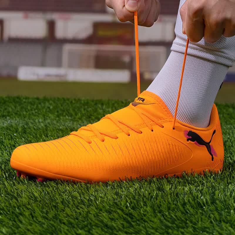 PUMA Unisex MG Football Shoes 42.5