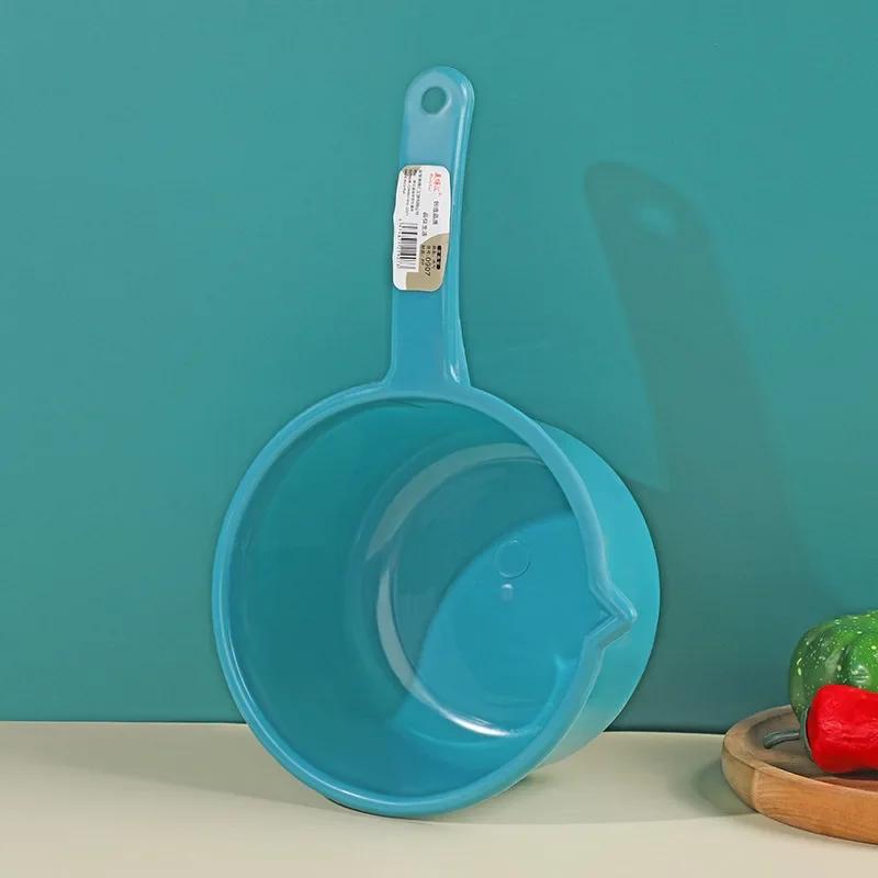 

Kitchen Plastic Water Scoops Anti-drop Durable Large Vegetable Fruit Washing Ladle Baby Bath Dipper Shampoo Dipper Water Spoons синій
