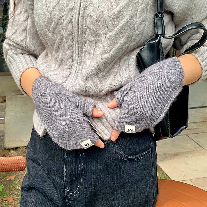 DX Winter Shell Half Knitted Gloves Female Cute Winter Dew Finger Half Finger Gloves Student Wool Warm Gloves Wholesale