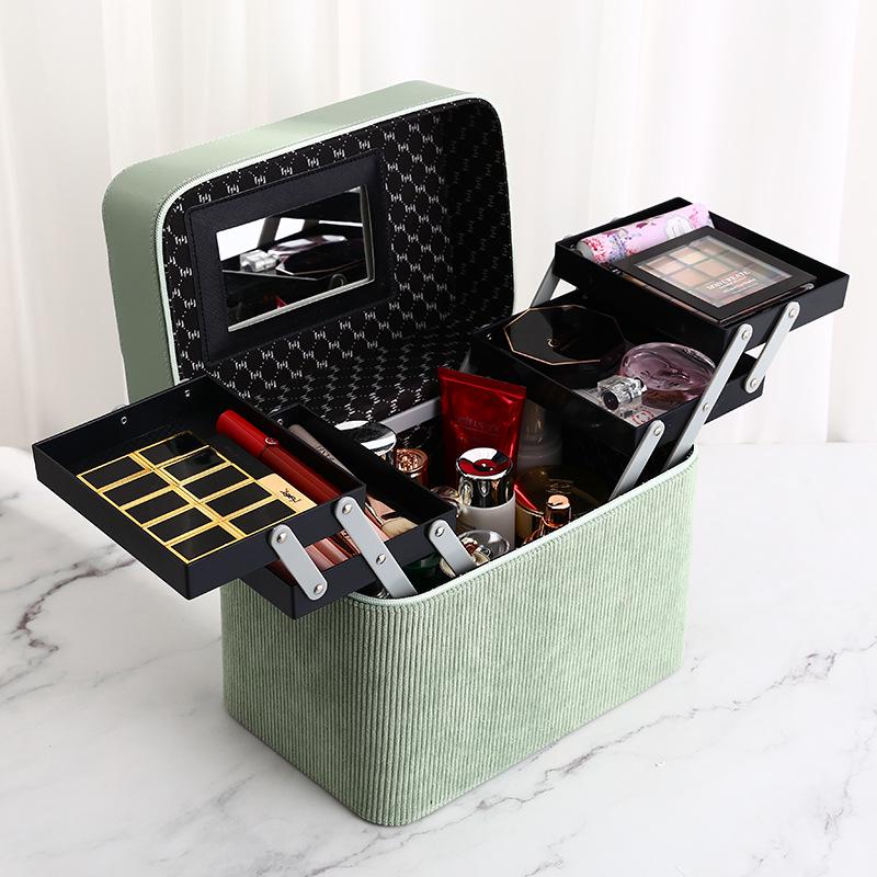 Large Capacity Minimalist Makeup and Toiletry Case for Professional Artists