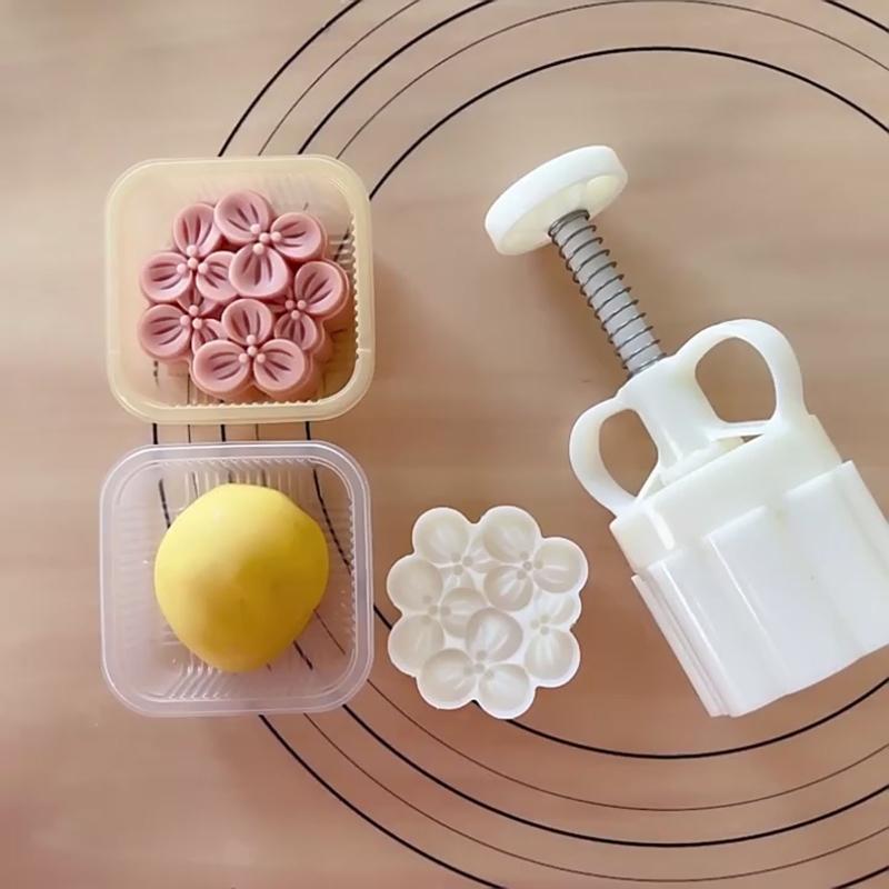 Plastic Mooncake Molds DIY Mooncake Stamps Osmanthus Shaped Baking Moulds Pastry Gadgets 3 Sizes for Mid-Autumn Festival