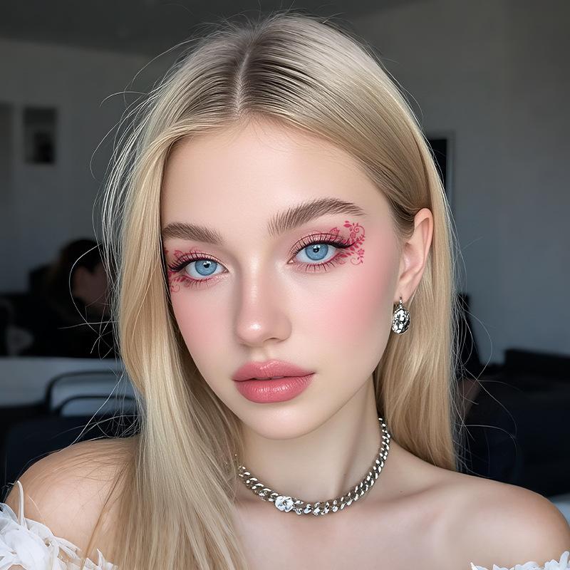 Eyelash tattoo stickers are waterproof and sweat-resistant, disposable and easy to clean, the same type of stickers for lower eyelashes, makeup