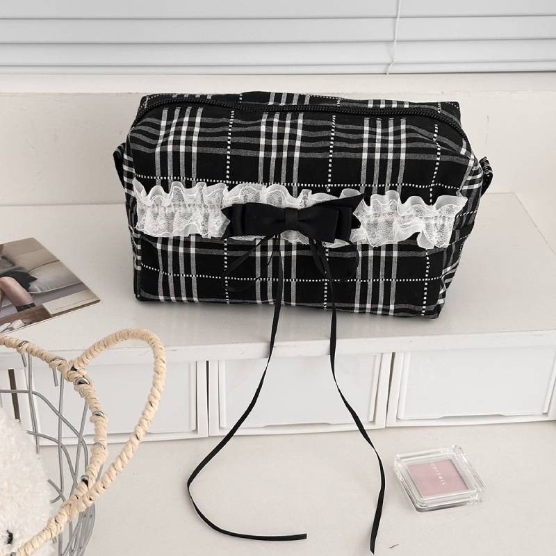 Black White Gingham Lace Cosmetic Bag With Lightweight Design For Women And Men