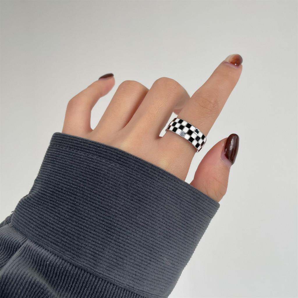 

Style Modern Korean Checkerboard Ring For Women Stylish Adjustable Copper Fashion Jewelry
