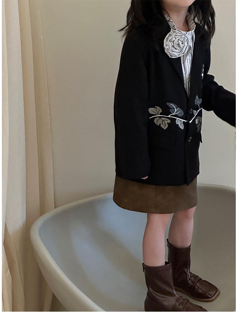 Autumn 2025 Girls' Embroidered Chrysanthemum Suit Set - Trendy Casual Kids' Clothing
