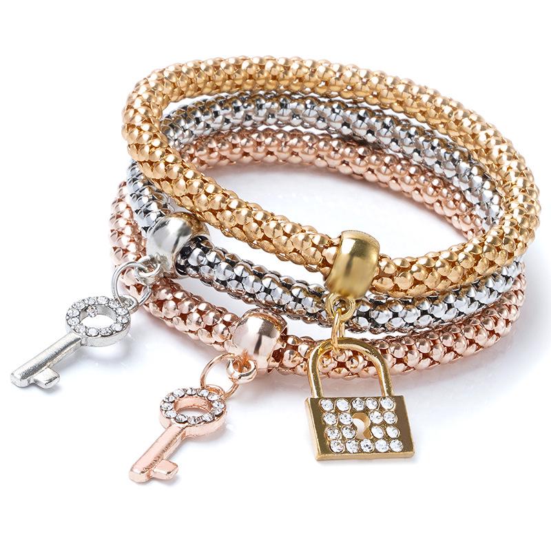 Three-Color Popcorn Chain Heart Pendant Bracelet for Women