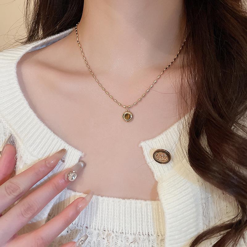 Pearl Tiger Eye Pendant Necklace - Retro Sweater Chain with Simple, Elegant Design for Women