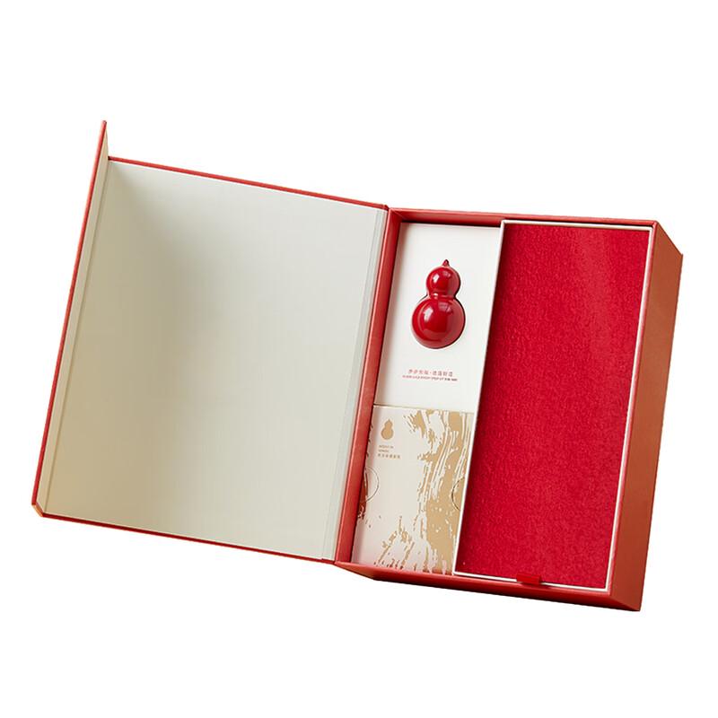 Wanshili Hongyun Wanli Car Fragrance & Wool Scarf Gift Set