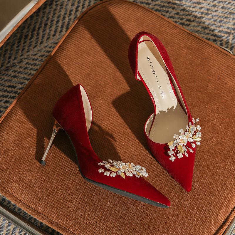 

8330-3 High-heeled wedding shoes women s thin heels 2025 new pointed-toed side empty single shoes Xiuhe wedding dress two wear bridal shoes 39
