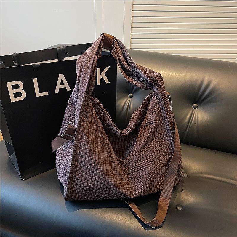 Niszowe Torby Płócienne Duża Pojemność Modne Swobodny i Leniwy Styl Jednoramienna Crossbody Torba Tote