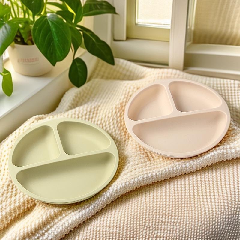 Silicone Smiley Face Suction Plate for Babies - Divided, Drop-Proof Tableware for Feeding & Training