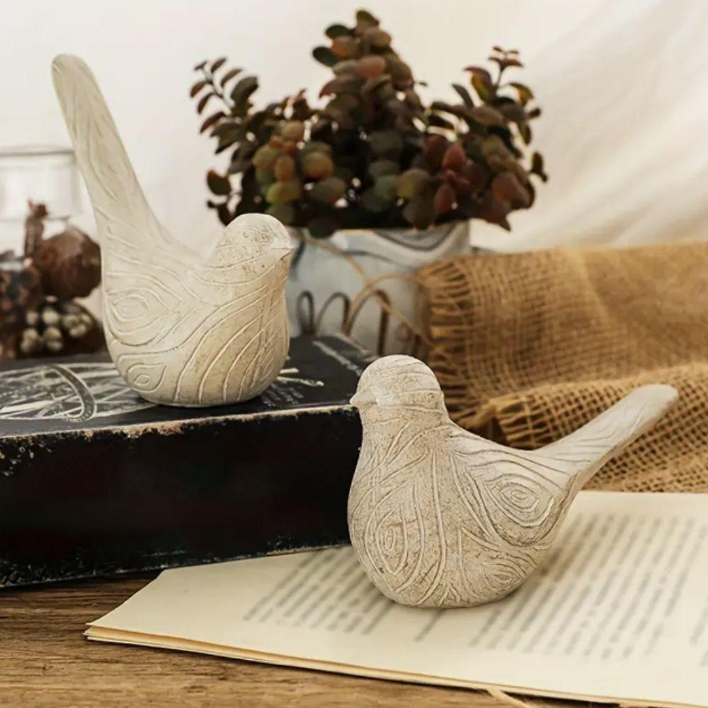 

2Pcs/set Cartoon Garden Birds Sculpture Carving Pattern Desktop Animal Ornaments Home Decor 2Pcs/set