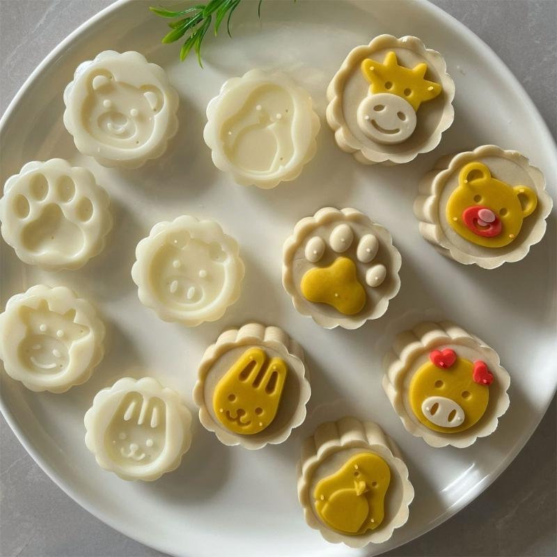 Ice Skin Pastries Mold Hand Pressed Mooncakes Mold Round Bean Pastes Cake Molds Plastic Dessert Mould for Cooking Lover