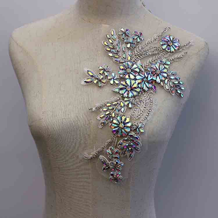 Luxury 3D Embroidered Crystal Rhinestone Wedding Patches Sew-On Flower Shape Decorations for Clothes Twill Fabric
