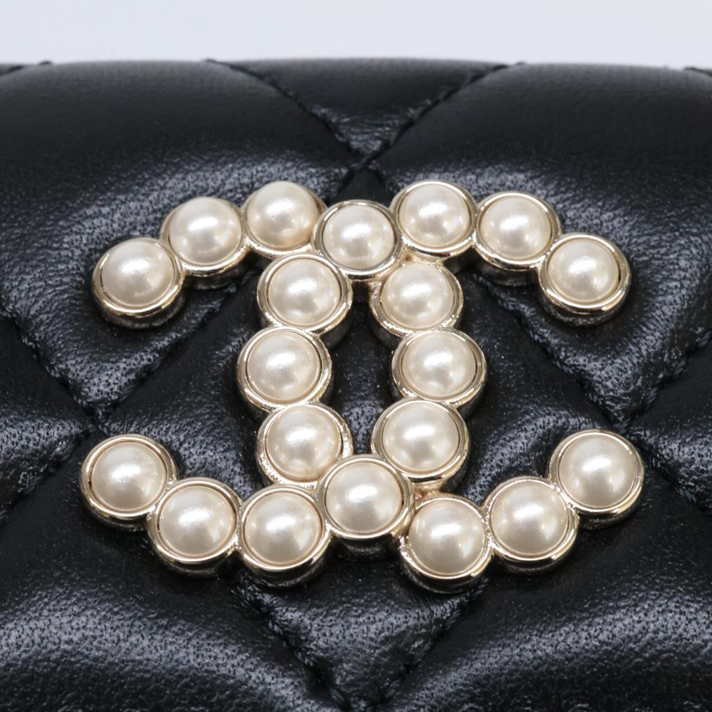 CHANEL AP3808 Matelassé Lambskin Pearl CC Logos Small Flap Wallet Tri-fold wallet (with Coin Pocket) Black/GDHardwareUsed