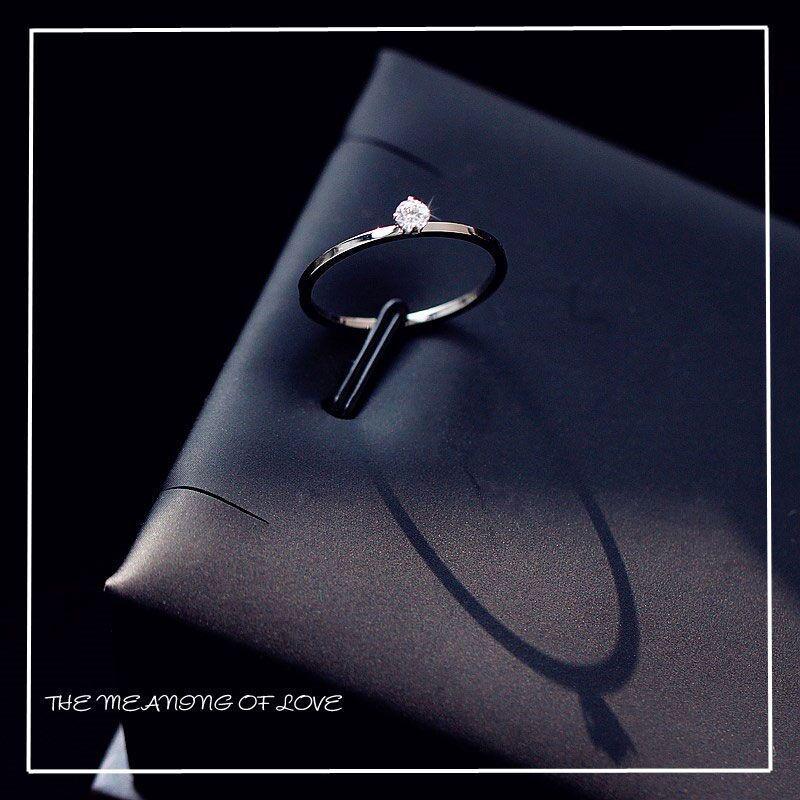 

Кольцо Wenjian Korean с четырьмя когтями и микро-закрепкой из розового золота и титановой стали для женщин Size 8