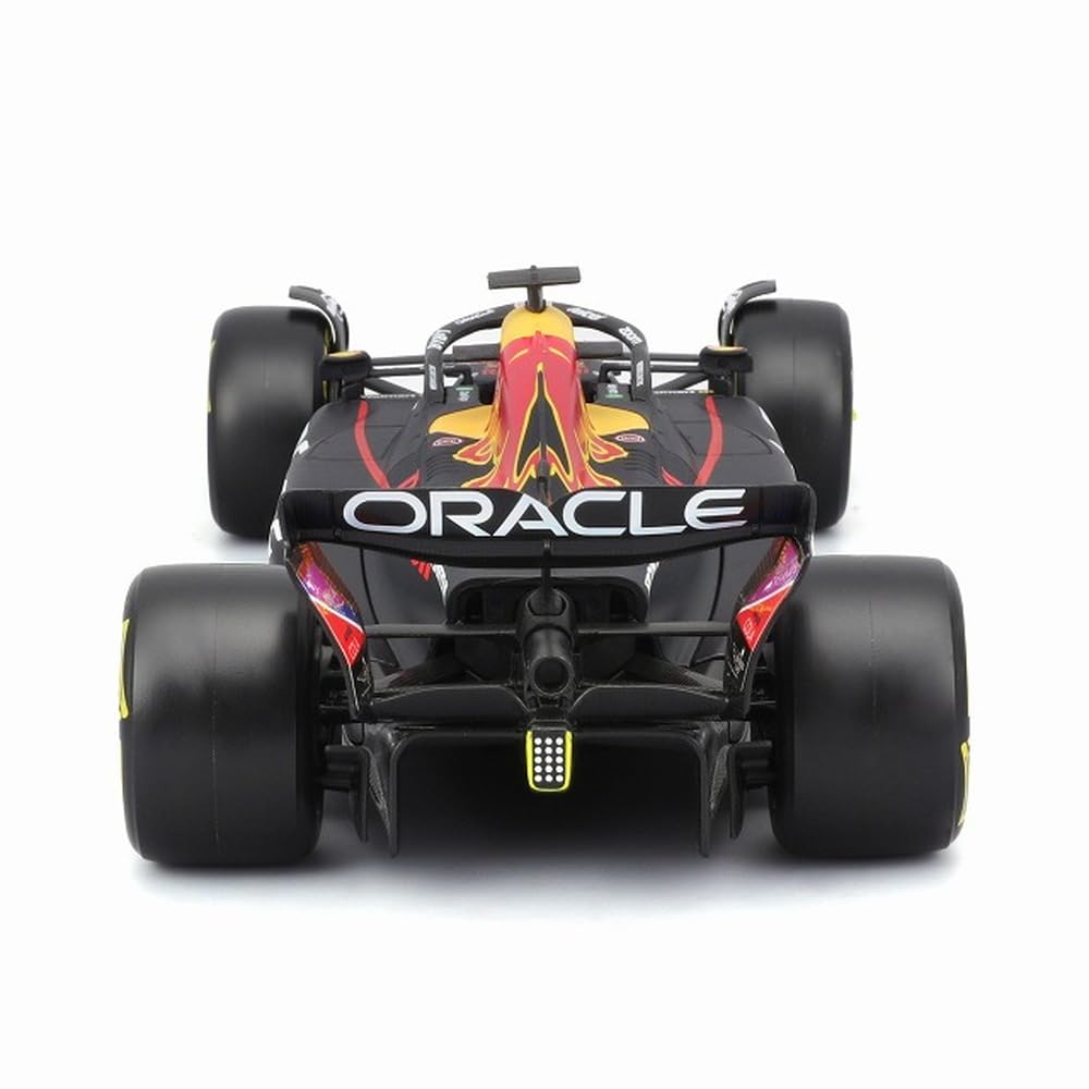 Bburago 1/24 Scale Oracle Red Bull Racing RB19 (2023) No. 1 M. Verstappen Figure (Window Box) - Finished Model (BUR28036V)
