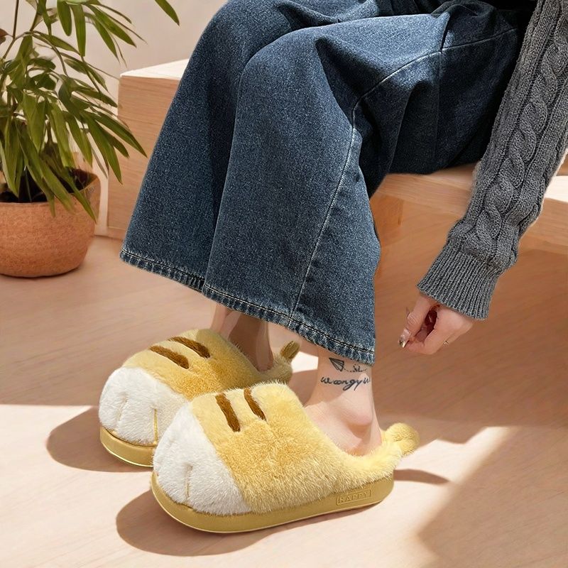 Fashion New Furry Kitty Cat Paw Slippers Woman Warm Winter Home Mules Slides Ladies Fuzzy Slippers Funny Fluffy Animal Claw Indoor Shoes
