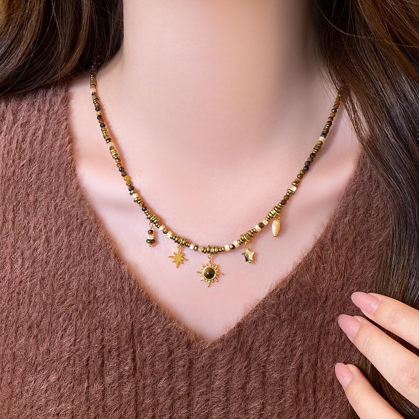

Autumn And Winter Retro Maillard Tiger S Eye Stone Beaded Sunflower Necklace Light Luxury Sweater Chain Niche Star Pendant Accessories