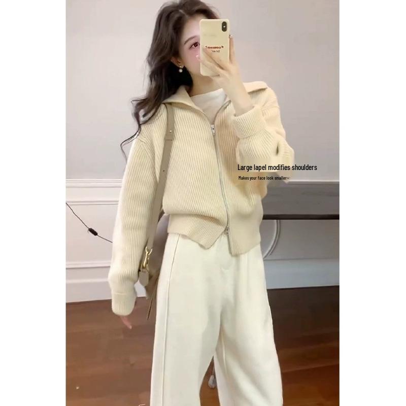 Women's Knit Cardigan: Lazy Style Double-Zipper Lapel, Thick, Soft & Waxy, Autumn-Winter Sweater Coat, Short Top