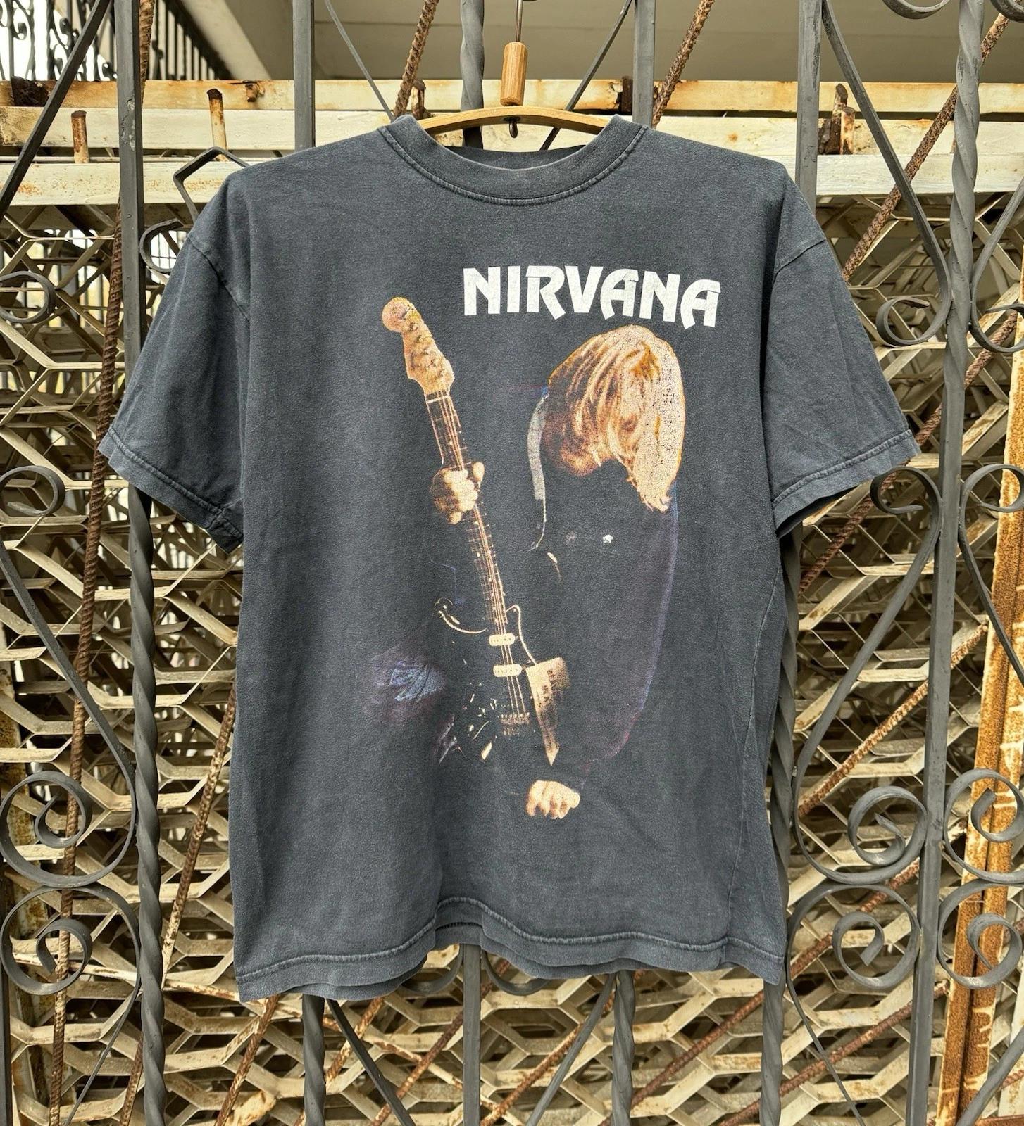 Винтажная футболка Nirvana Курт Кобейн Выцветшая y2k L