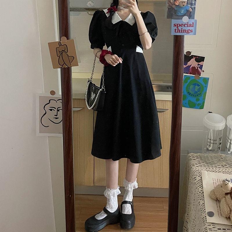 Summer black short-sleeved dress for women, small first love, waist and thin design sense French retro Platycodon niche
