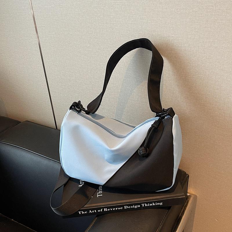 

Large capacity casual pillow bag women s new niche design contrasting color shoulder messenger bag commuter bag