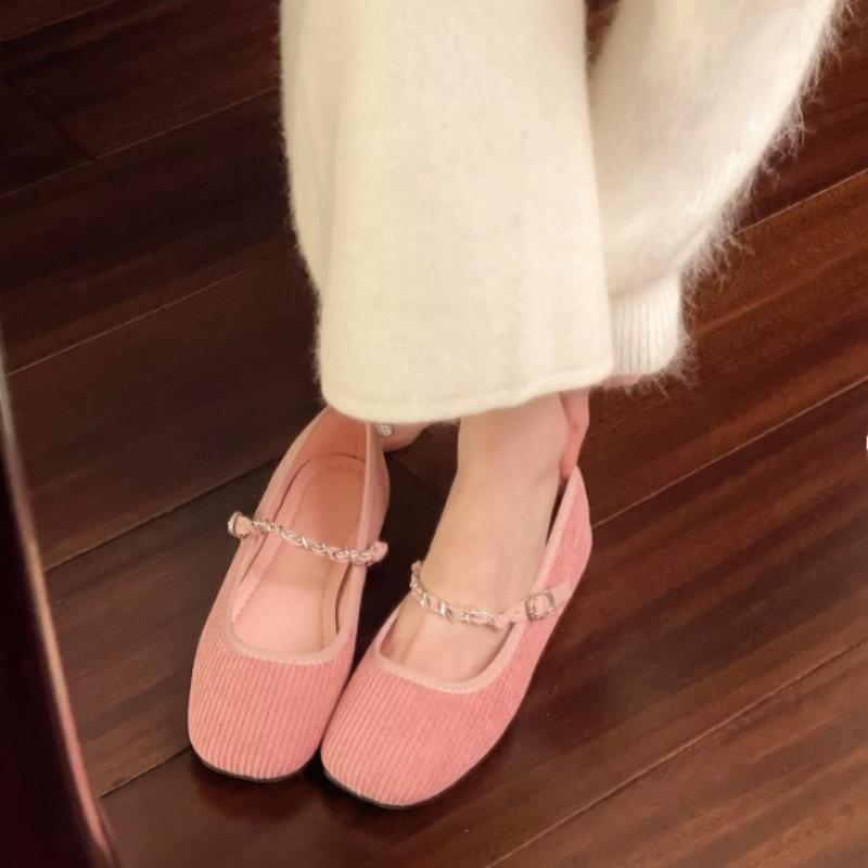 2026 Retro Metal Chain One Strap Flat Shoes Women's Autumn New Square Toe Suede Soft Sole Non-slip Low-top Single Shoes