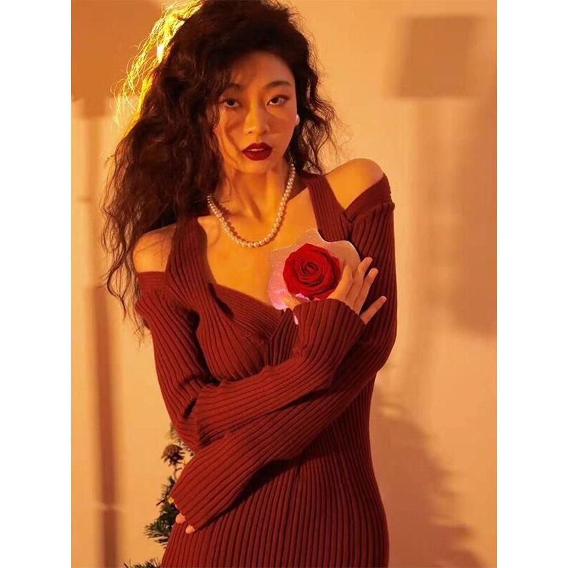 

New war robe Christmas women s clothing stunning skirt high-end red bottoming dress with knitted dress inside S красный