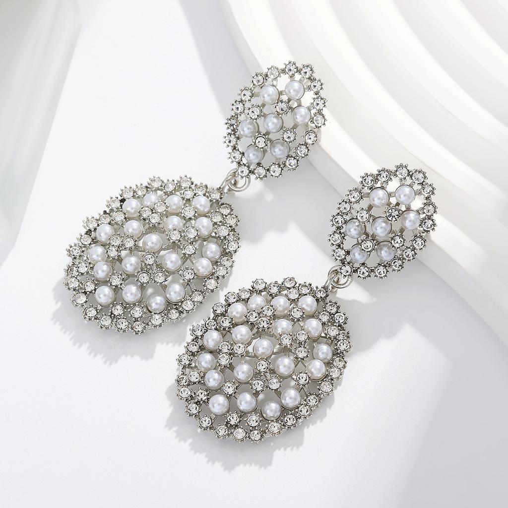 European and American Fashionable Double Oval Pearl Earrings New Exaggerated High-end Flower Pearl Earrings Female Jewelry