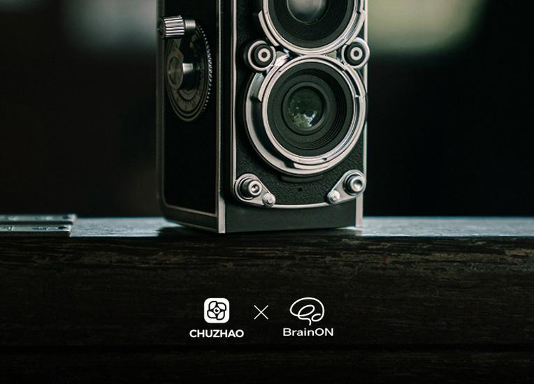 Retro Hand-Cranked Digital Camcorder for Students: Scientific & Gift-Ready Camera in Stock