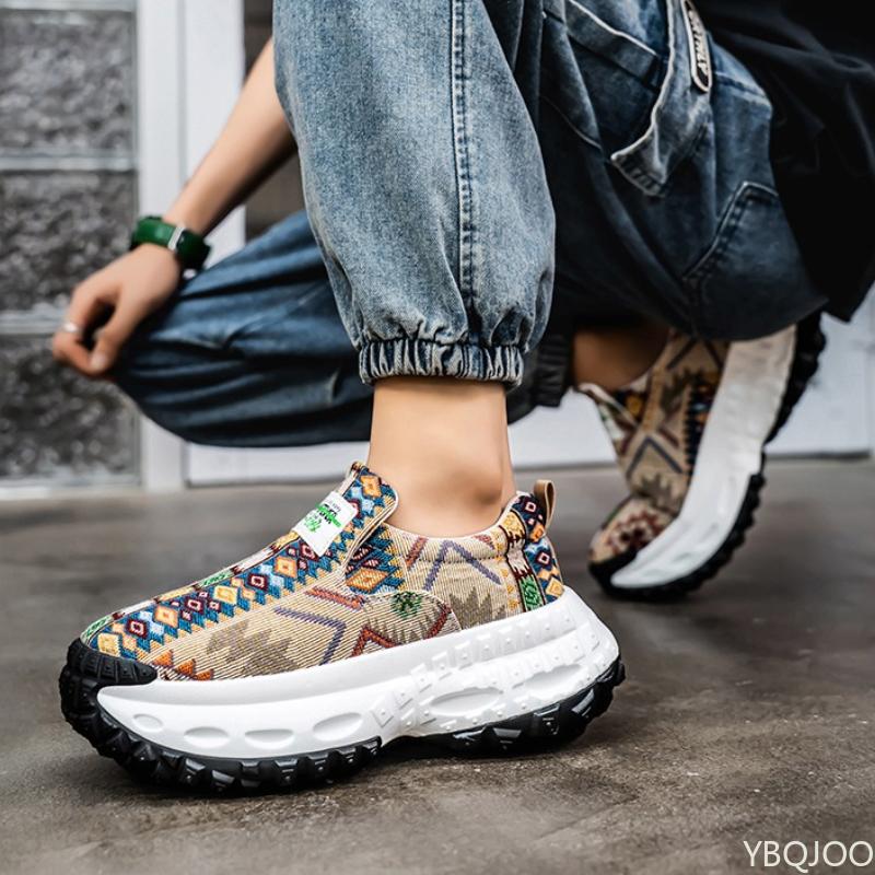 Spring and Autumn Fashion New Breathable Embroidered Thick Soled Men's Shoes with Tall Lazy Feet Casual Sports Men's Shoes