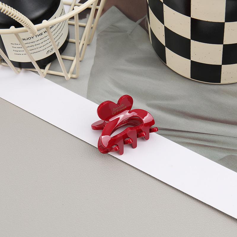 New Small Heart Hair Claw Clamp Acetate Hair Crabs for Girls Cute Heart Shaped Hair Clips Women Hair Accessories Hairpins Clips