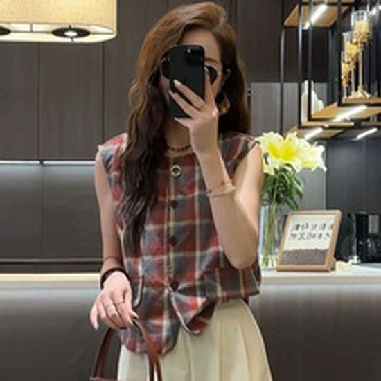 Women's Petite Hooded Windbreaker: Short Jacket for Spring & Autumn 2025, Casual Hot Style