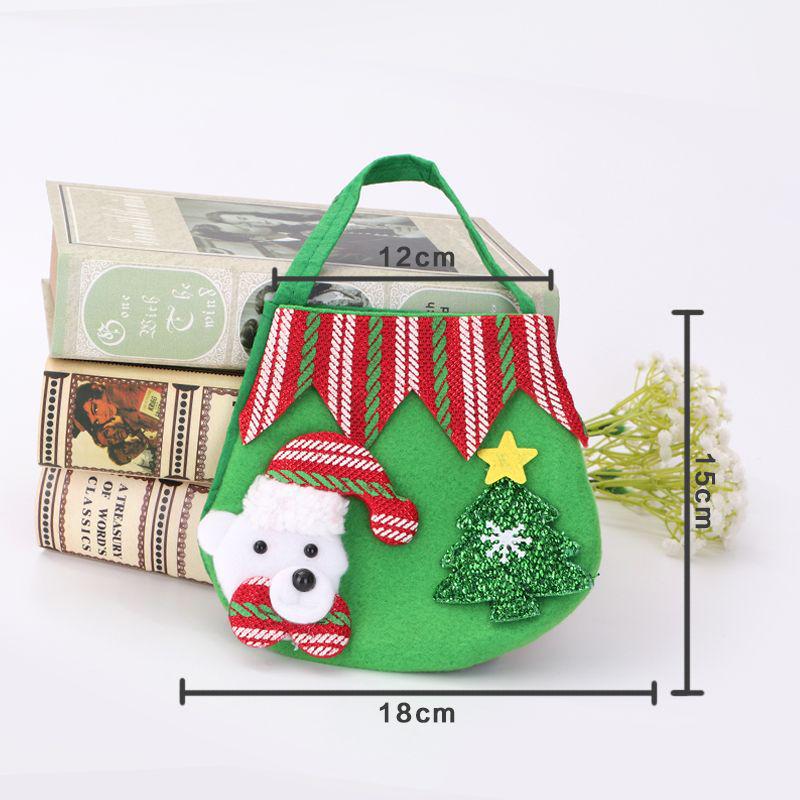 

Креативный подарочный пакет с яблоком и конфетами на Сочельник для детей