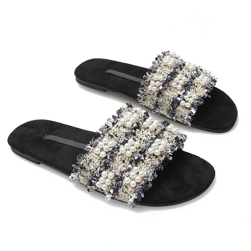 Pearl Slippers Women's Wear 2025 New Summer Fashion Versatile Internet Celebrity Extra Large Size 41-43 Fat Wide Sandals