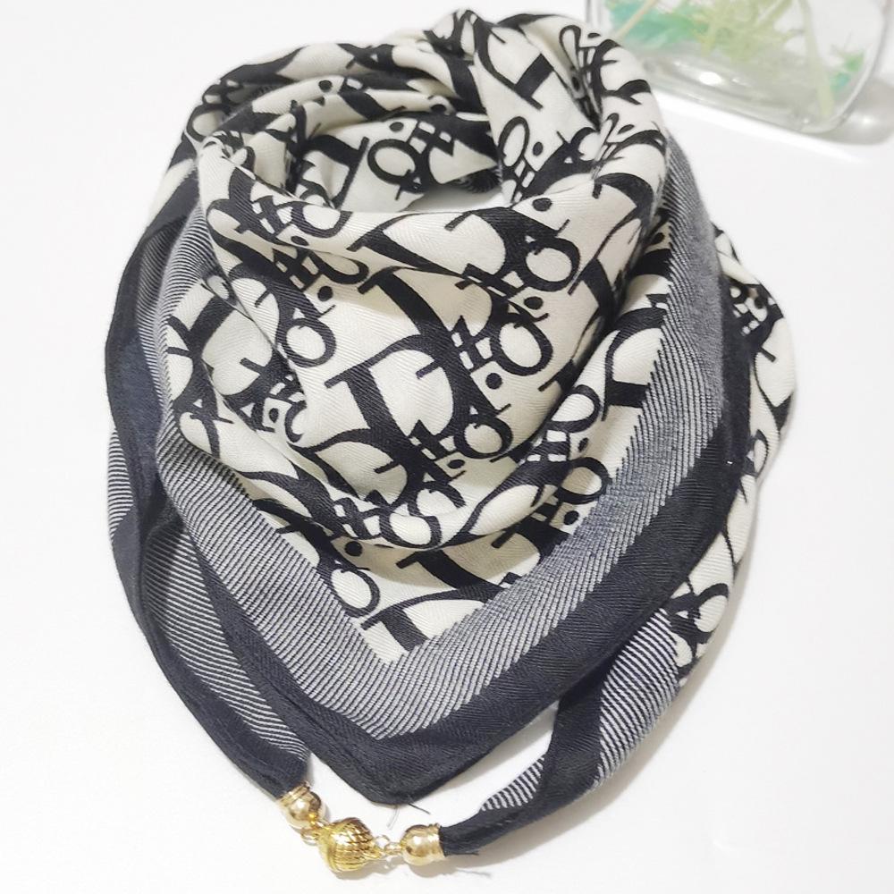 Magnetic Buckle Women's Cotton Neck Warmer: Versatile Autumn/Winter Scarf & Protector.