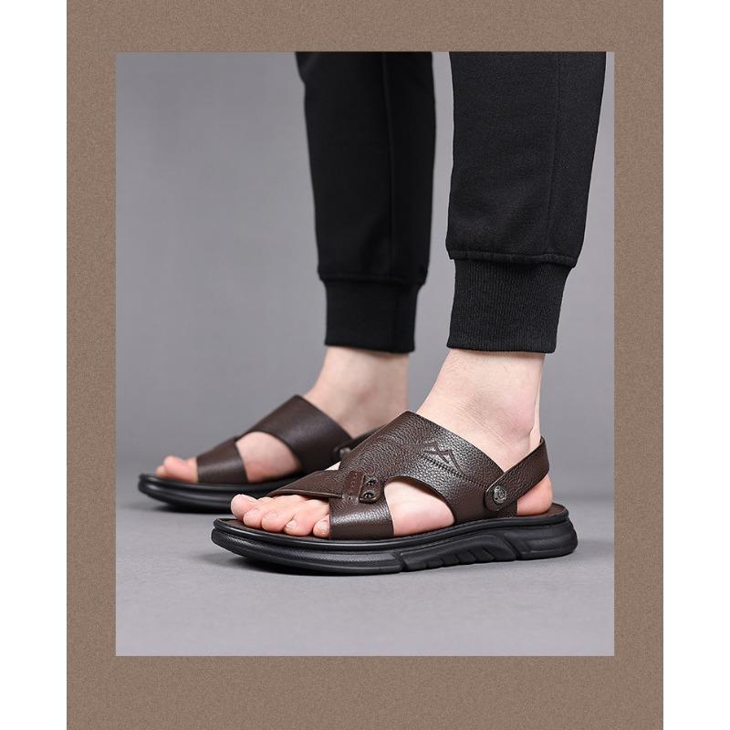 Fashion Designer New Leather Hollowed-out Slip-on Outdoor Beach Men's Sandals Summer Fashion Soft Sole Casual Wear-resistant Man Shoes