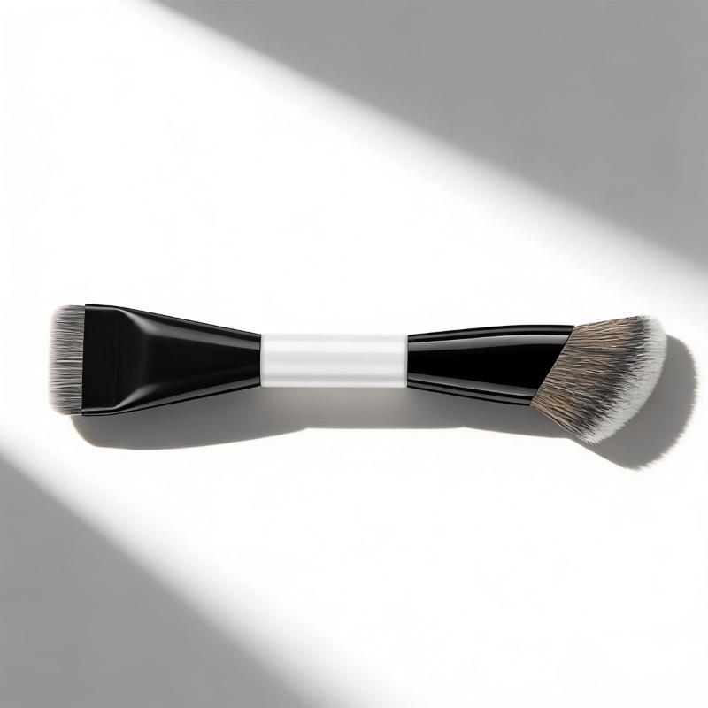 Pincel de Maquiagem Dupla Face Com Cerdas Macias e Densas Para Base Contorno Blush Perfeito Para Maquiagem Diária Uso em Viagem