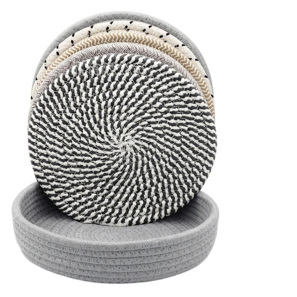 Round Woven Straw Coasters Set of 5 with Storage Frame 18cm Diameter Natural Fiber Drink Coasters for Home Kitchen Table Protection
