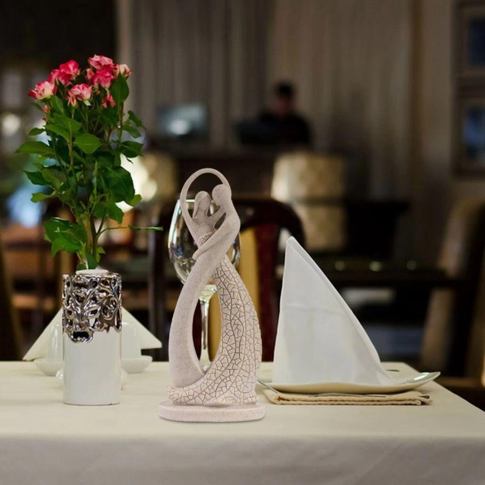 Mini Resin Couple Figurine Creative European Lovers Sculpture  Valentine's Day