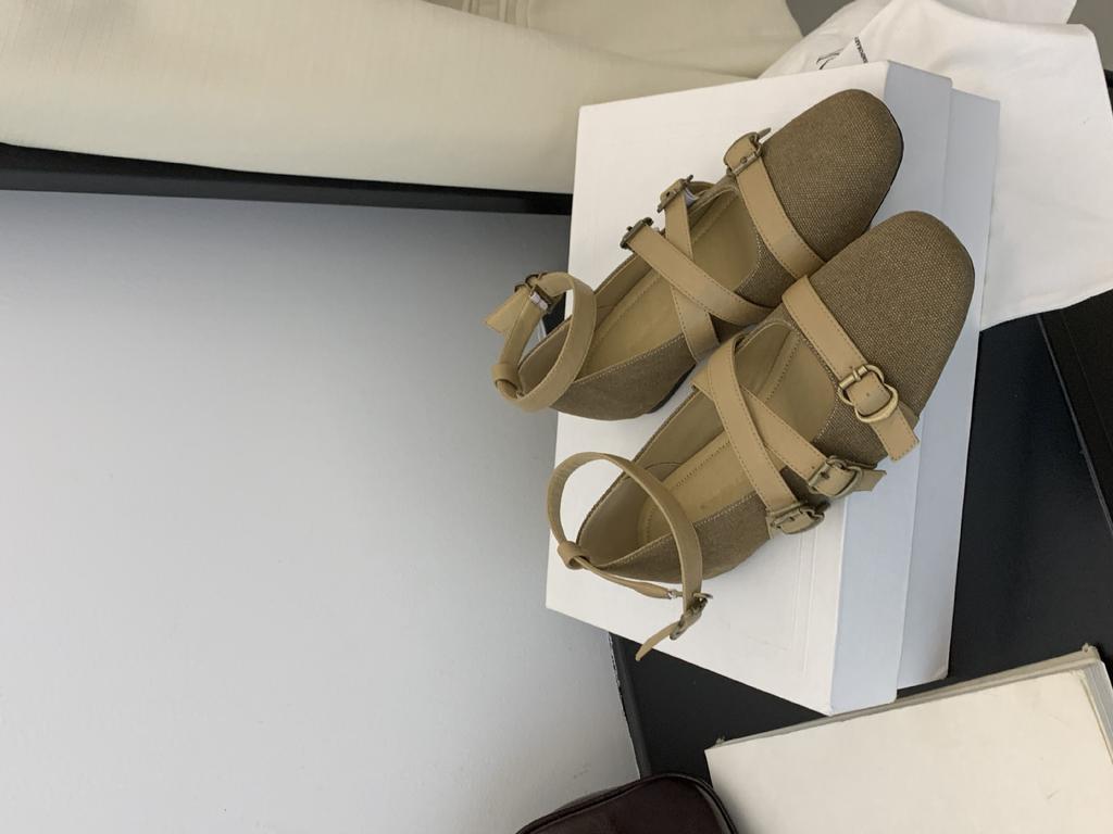 ~ Flat-soled Women's Single Shoes Pointed Spring New Fairy Retro Ladyshoes Black Versatile Flat Heel Light Mouth Soft Sole Grandma