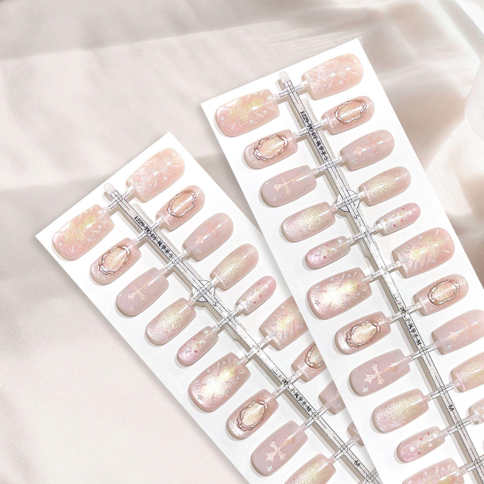 3D Embossed Bling Cat Eye Wearable Nail Tips: Semi-Finished Sweet & Cool Fake Nail Art Stickers