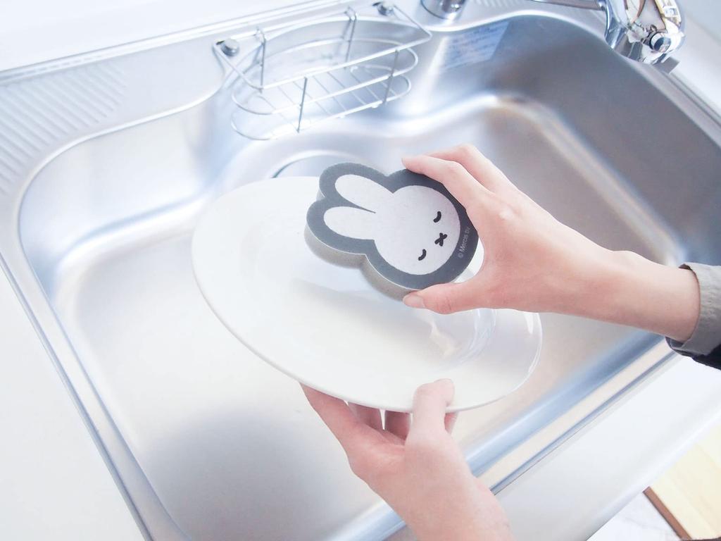 Okato Nonwoven Kitchen Pack of Miffy 12cm x x 3cm Sponge, Die-Cut, 4, Design, 9.5cm
