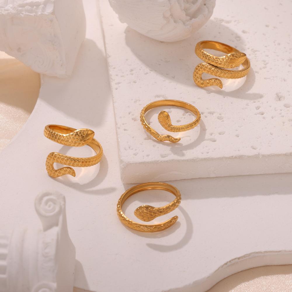 New Style Fashion Niche Design Titanium Steel Gold-plated Animal Snake-shaped Winding Ring Jewelry Women