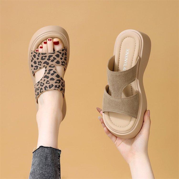 Fashion Beach Shoes Slippers Casual Slipers Women Low Platform Slides Sabot Luxury 2025 Summer Leopard Rome leopard Hoof Heels PU Fashio