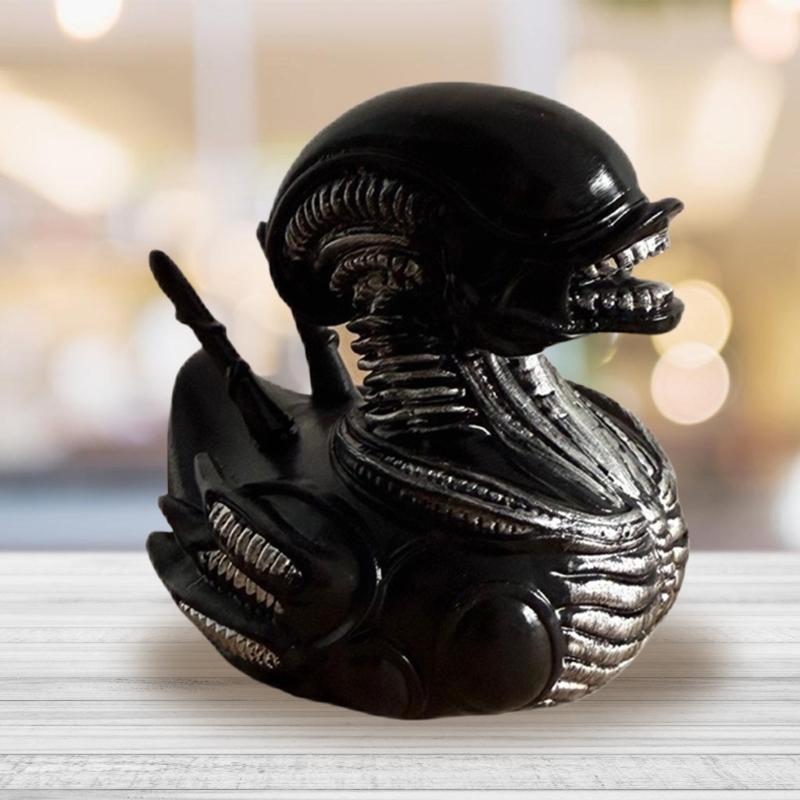 Handcrafted Evil Duck Ornament Unique Alien Design Resins Duck Miniature Figurine Car Dashboards Art Office Display