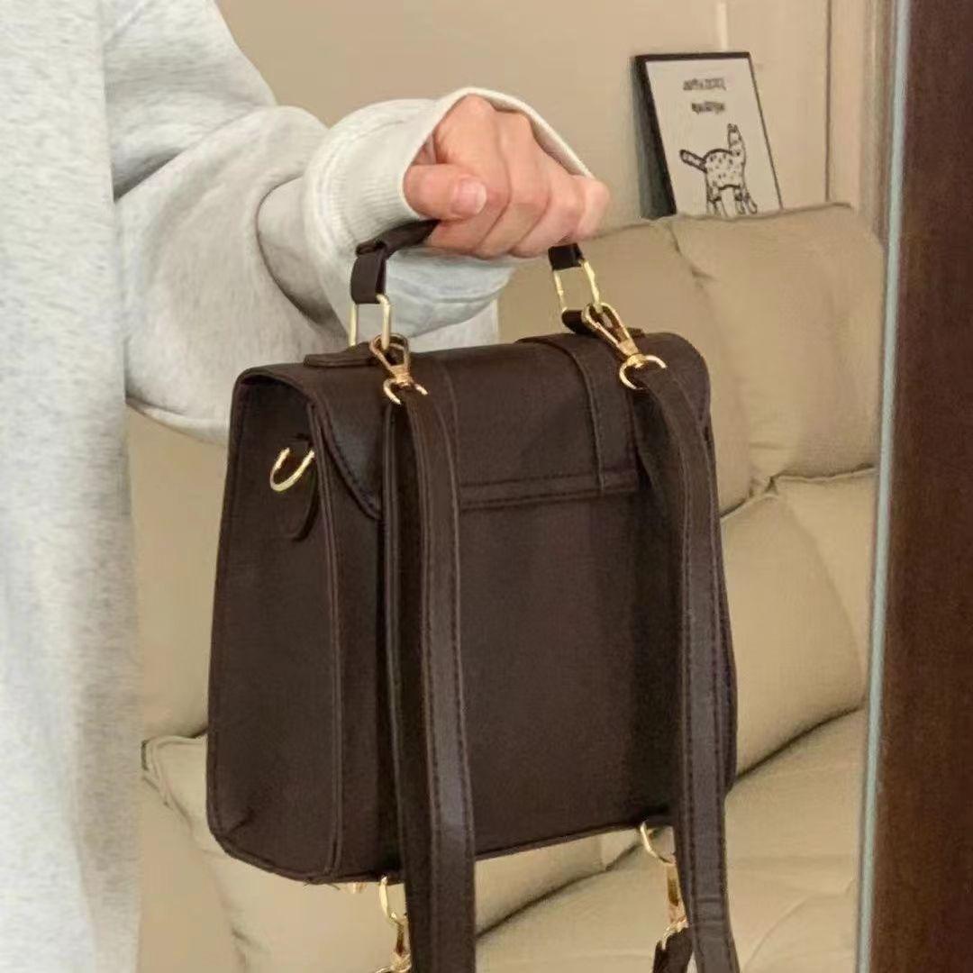 

Niche American Retro Oxford Crossbody Backpack: Versatile 3-Way Wear for Women, Ideal for British Commuting & Students кавовий
